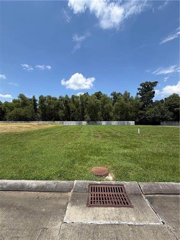139 Forest Oaks Drive - Photo 1