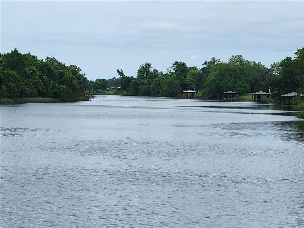 148 Highway 493 - Photo 1