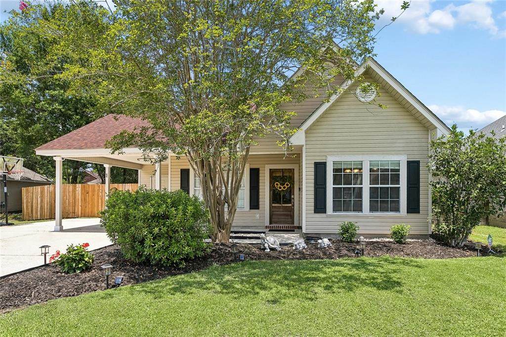 44163 Wedgewood Court - Photo 1