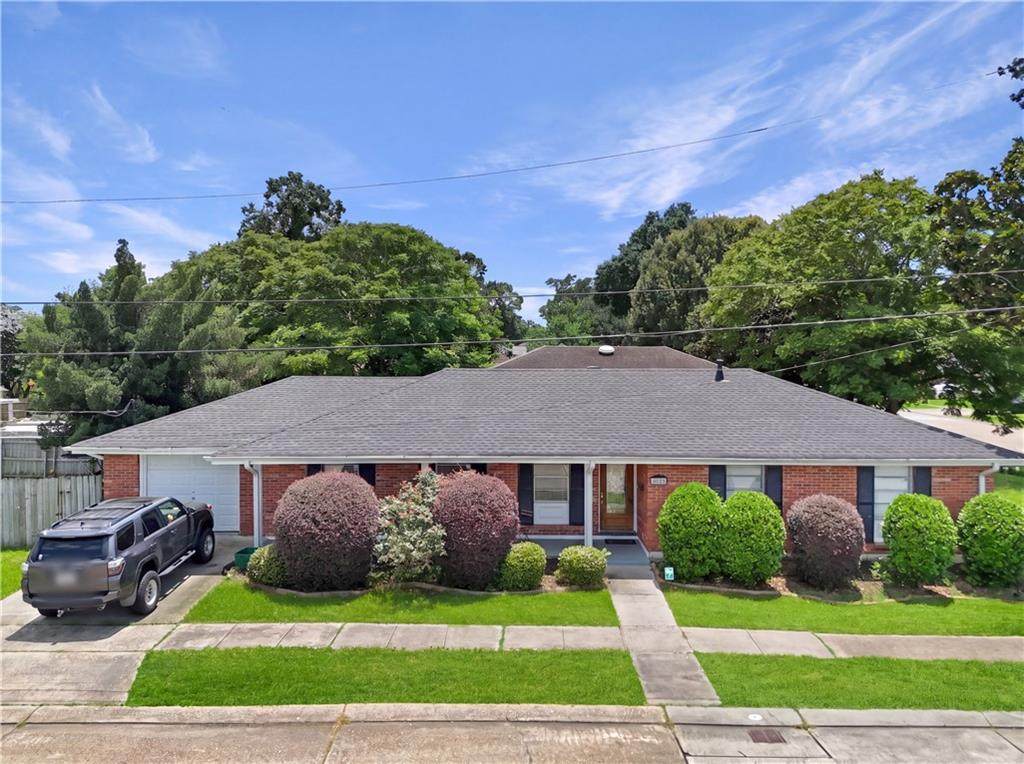 8024 Dalton Street - Photo 1