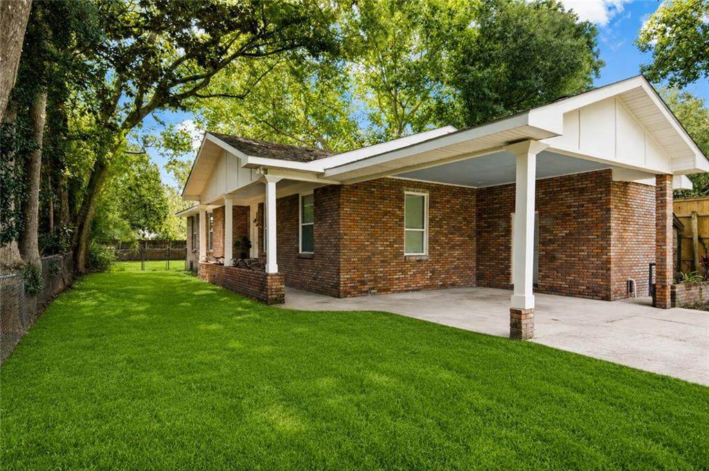 1626 7TH Street - Photo 1