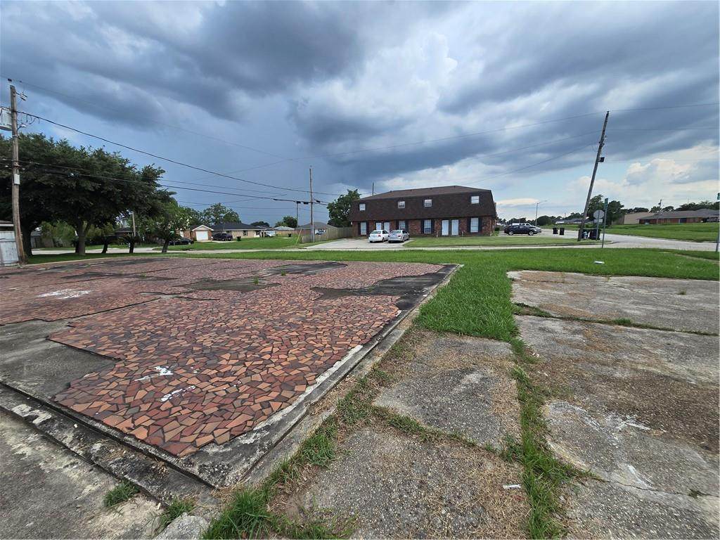https://bt-photos.global.ssl.fastly.net/neworleans/orig_boomver_1_2566467-2.jpg