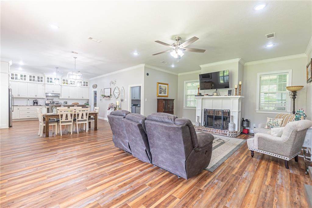 https://bt-photos.global.ssl.fastly.net/neworleans/orig_boomver_1_2566523-2.jpg