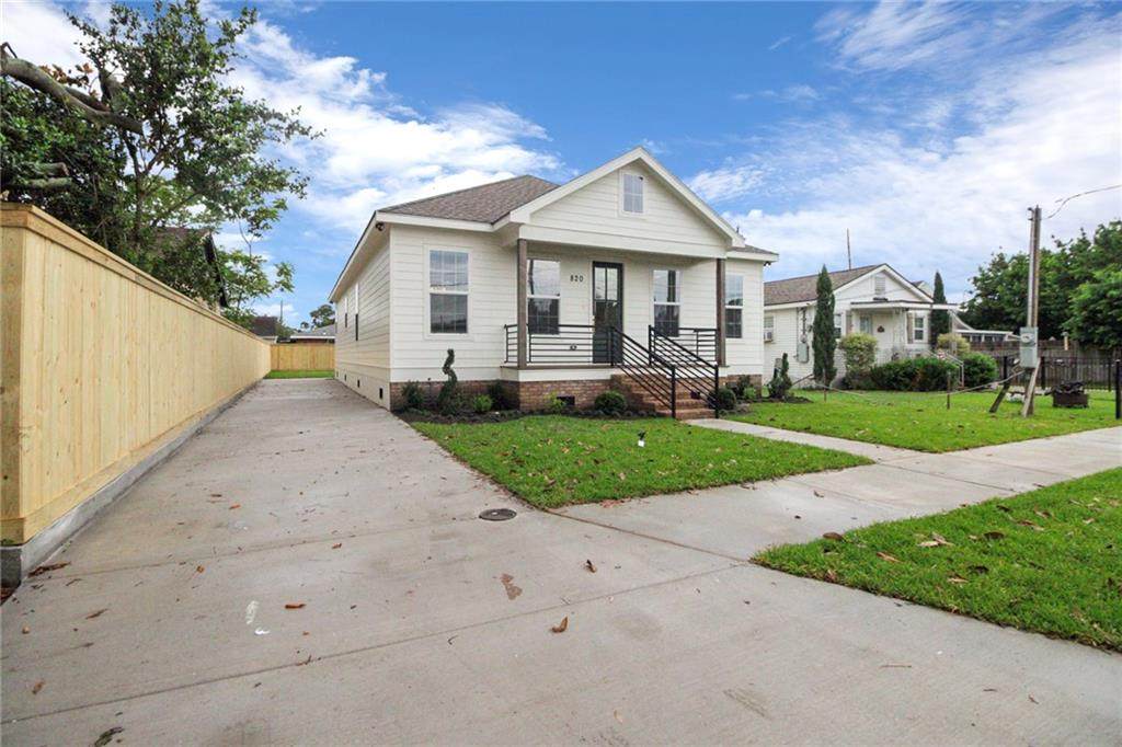 820 Calvert. Street - Photo 1