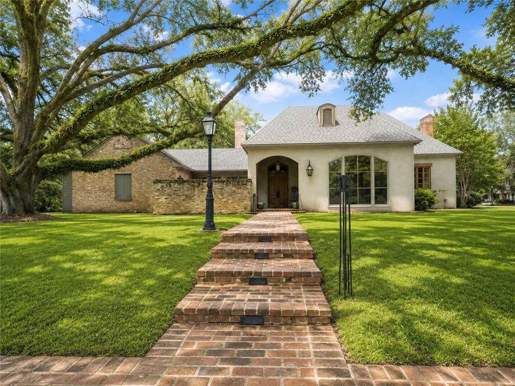 519 Hillcrest Drive - Photo 1