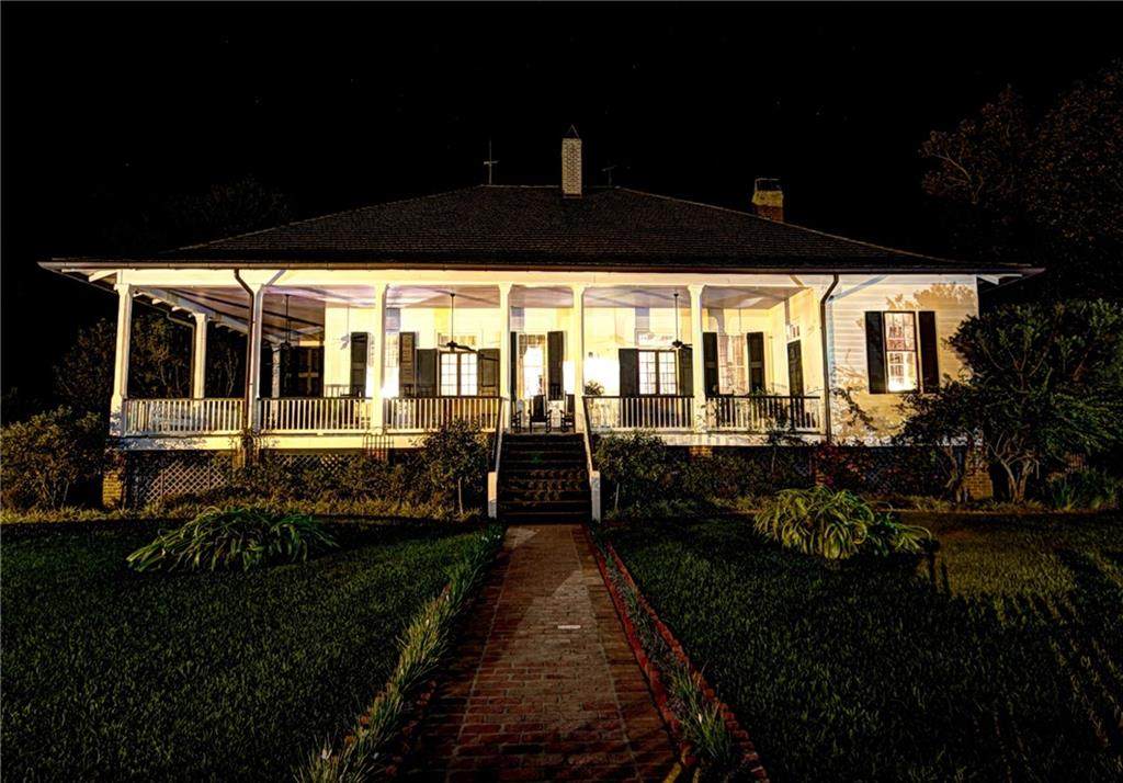 https://bt-photos.global.ssl.fastly.net/neworleans/orig_boomver_1_2567019-2.jpg