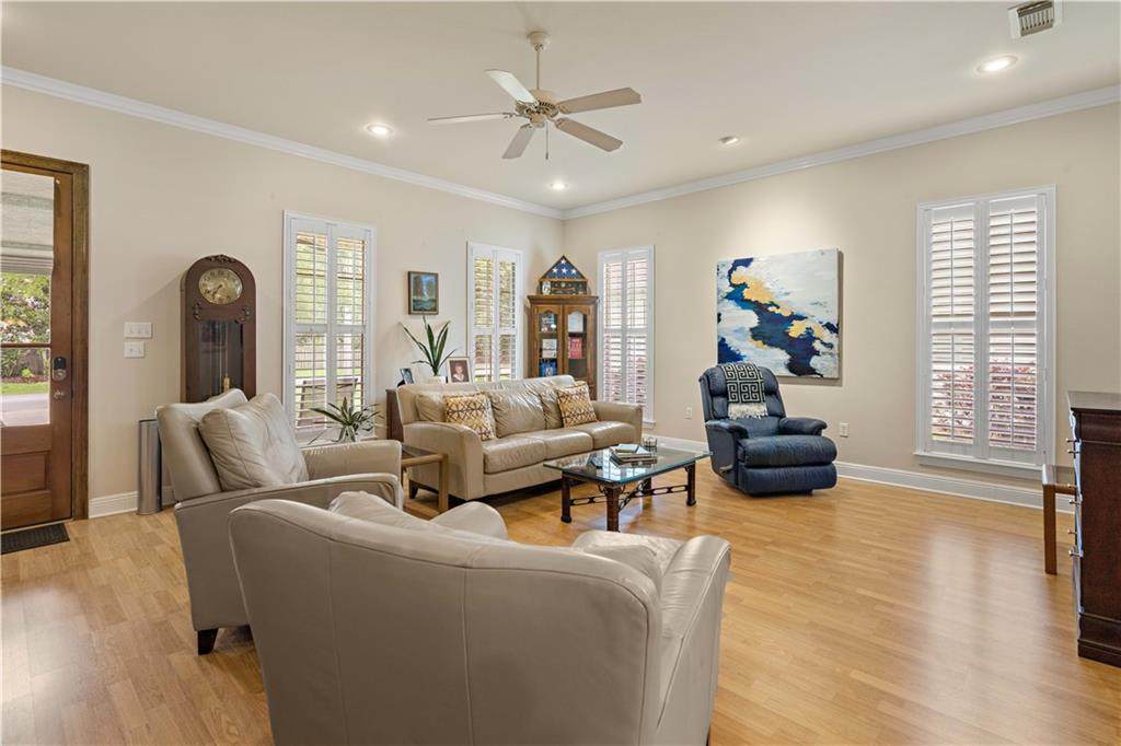 https://bt-photos.global.ssl.fastly.net/neworleans/orig_boomver_1_2567491-2.jpg
