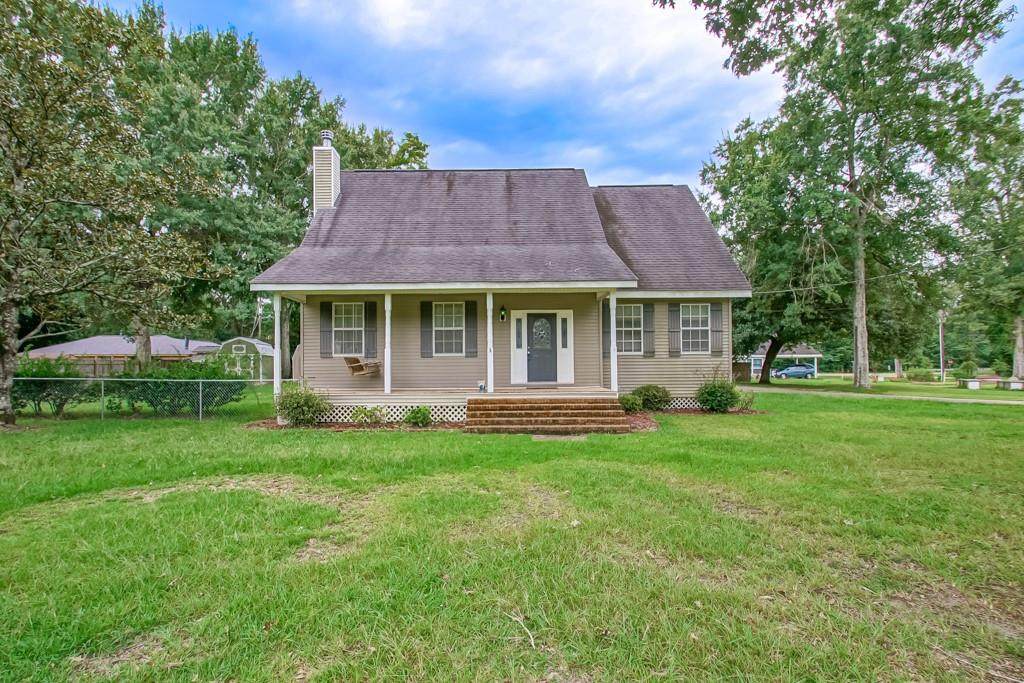 42773 Robinwood Drive - Photo 1