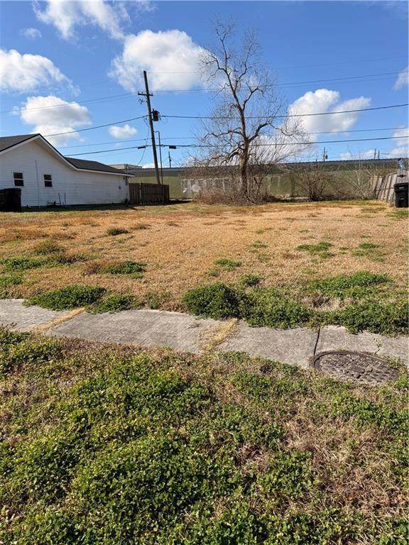 108 Perrin Drive - Photo 1