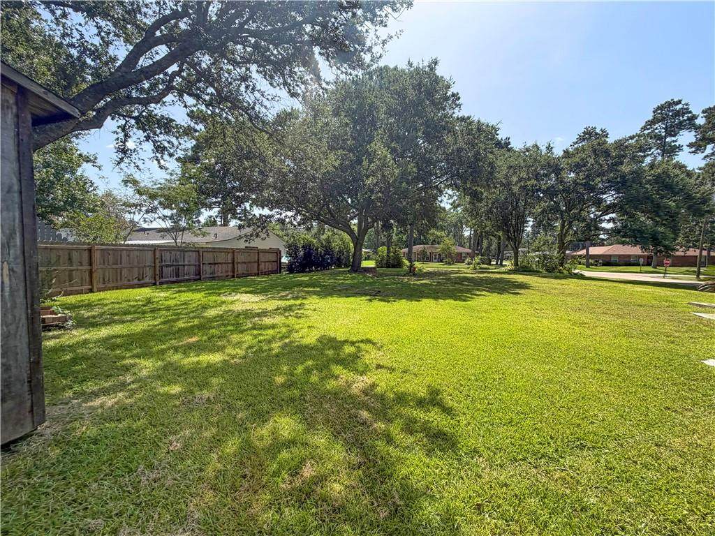 https://bt-photos.global.ssl.fastly.net/neworleans/orig_boomver_1_2568403-2.jpg