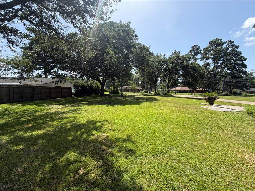 https://bt-photos.global.ssl.fastly.net/neworleans/orig_boomver_1_2568403-2.jpg