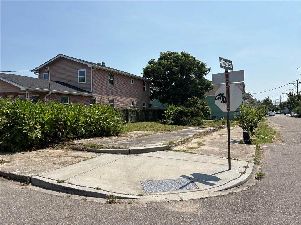1345 Annette Street - Photo 1