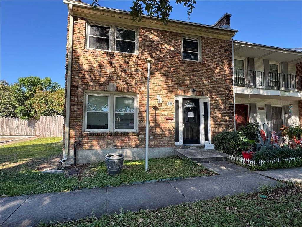 306 Terry Parkway - Photo 1