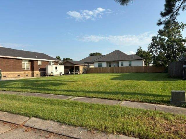 8421 Fairfax Drive - Photo 1