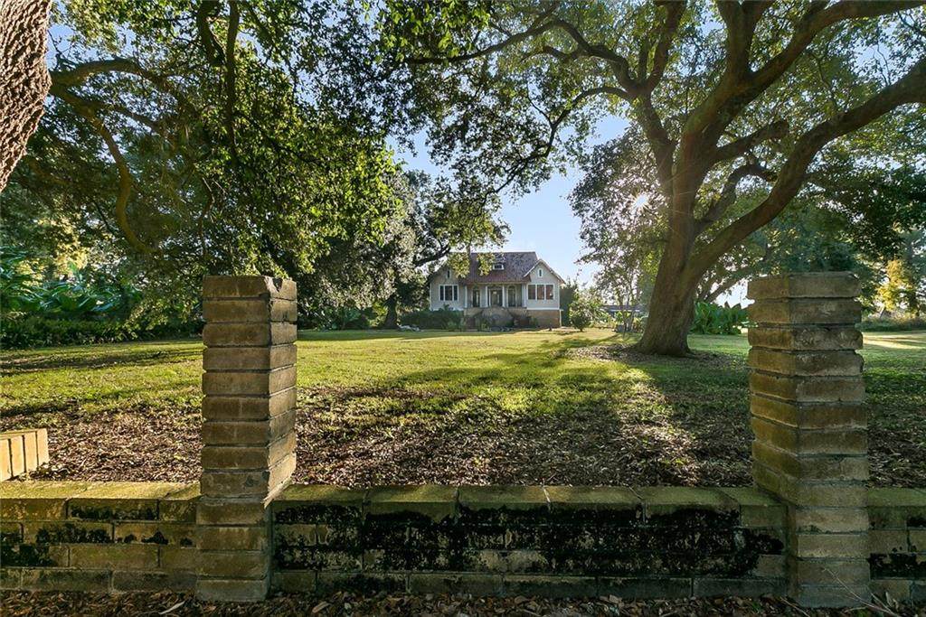 2020 Farragut Street - Photo 1