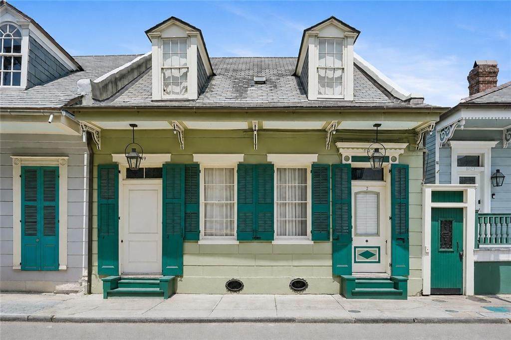 1019 Royal Street - Photo 1