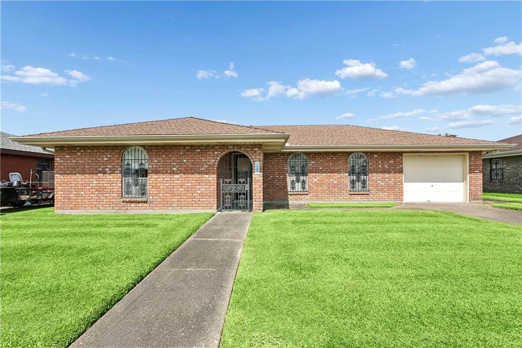 1104 Candelight Drive - Photo 1