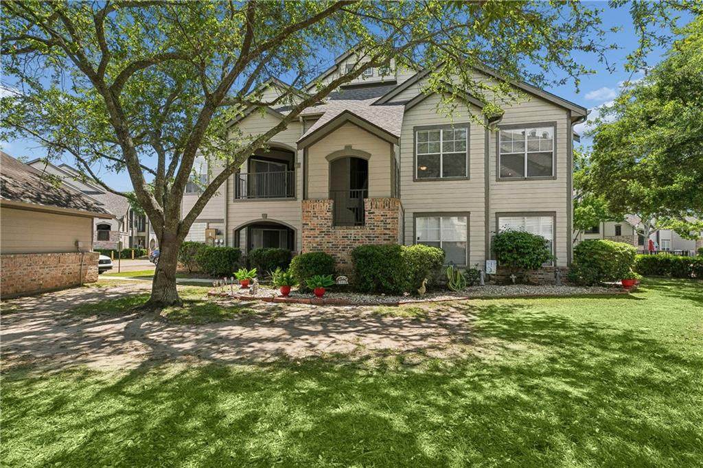 350 Emerald Forest Boulevard - Photo 1