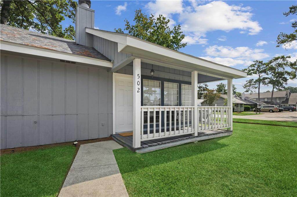 502 Cedarwood Drive - Photo 1