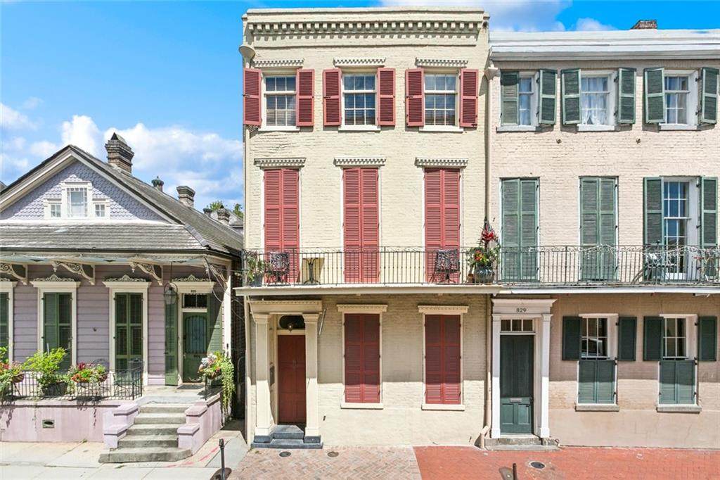 827 Burgundy Street - Photo 1