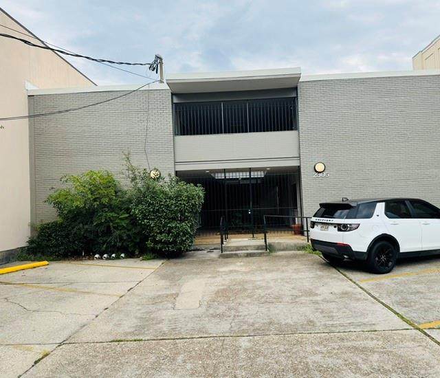 2305 Hullen Street - Photo 1
