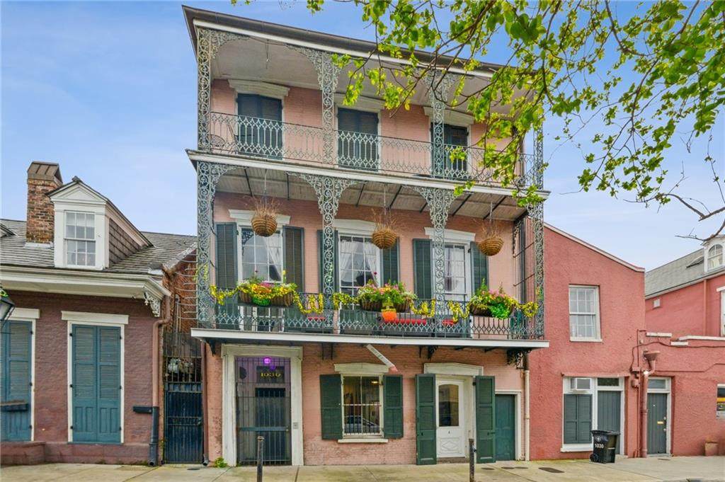 1030 Orleans Avenue - Photo 1