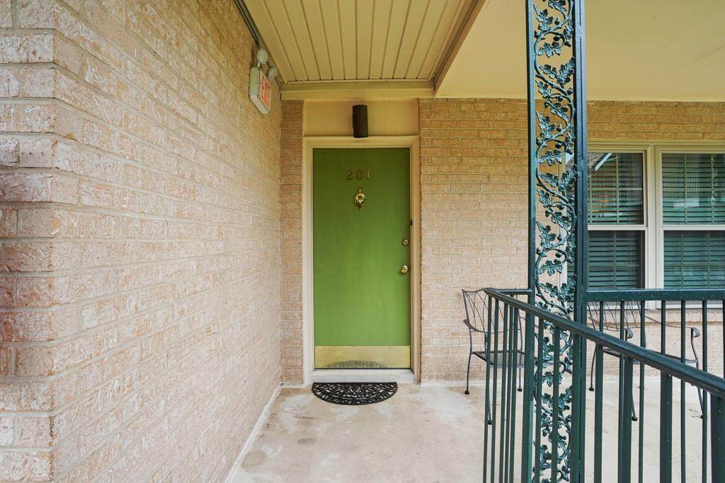 https://bt-photos.global.ssl.fastly.net/neworleans/orig_boomver_1_2574604-2.jpg