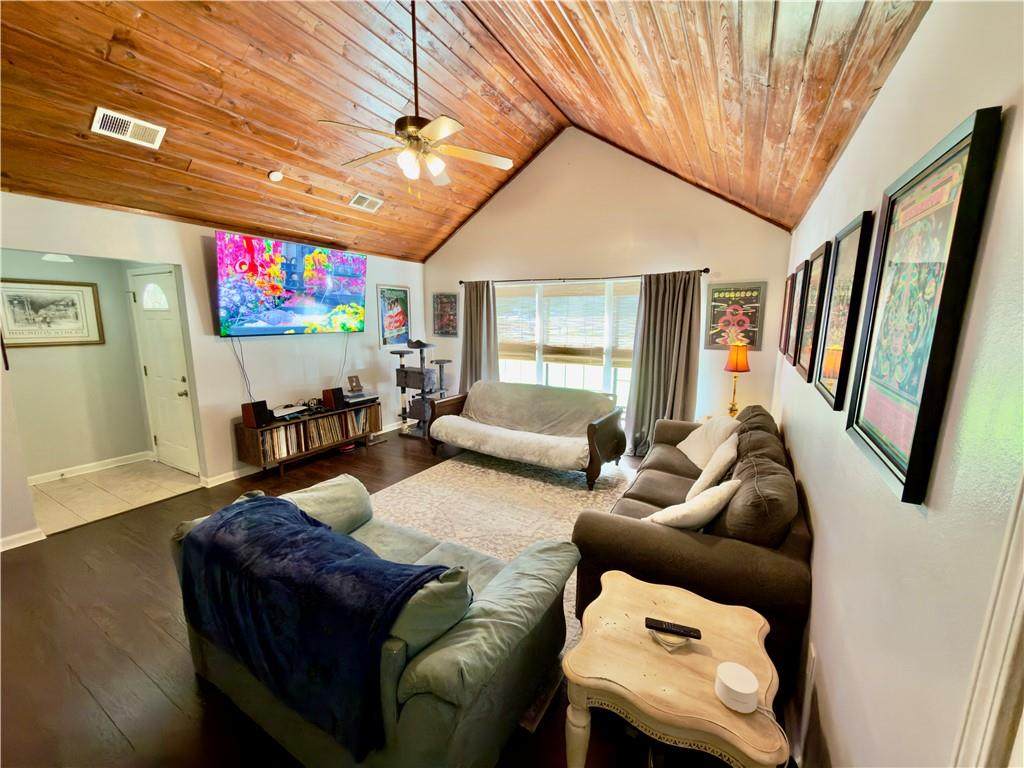https://bt-photos.global.ssl.fastly.net/neworleans/orig_boomver_1_2575498-2.jpg