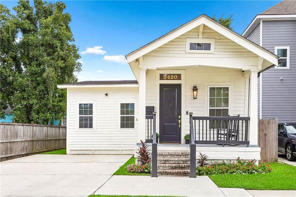 2420 Dreux Avenue - Photo 1