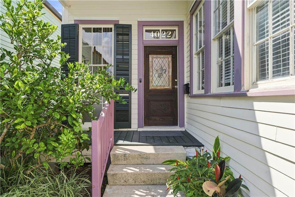 4022 Annunciation Street - Photo 1