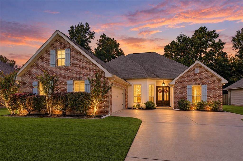 114 Woodthrush Drive - Photo 1