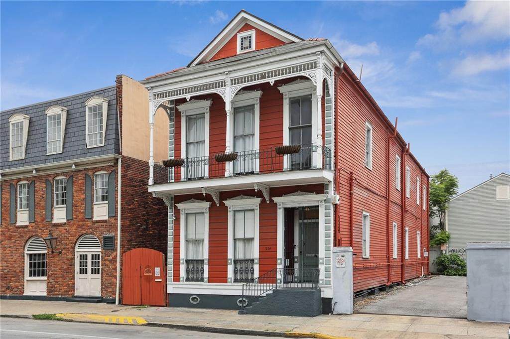 914 Rampart Street - Photo 1