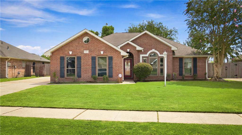 45 Ridgewood Drive - Photo 1