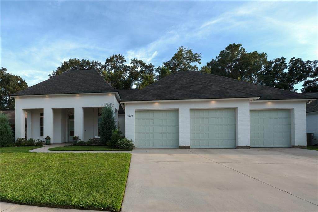 202 Long Oak Lane - Photo 1