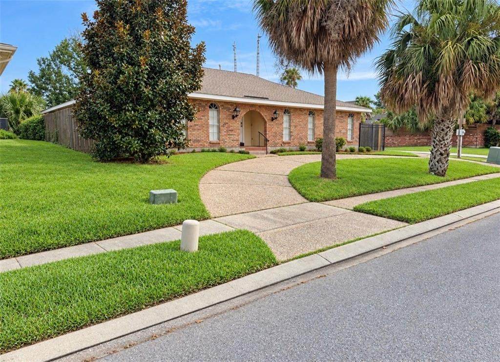 https://bt-photos.global.ssl.fastly.net/neworleans/orig_boomver_1_2576942-2.jpg