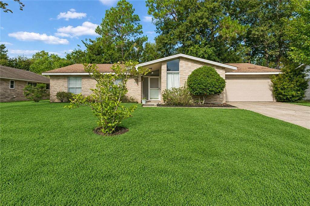 1443 Briarwood Street - Photo 1