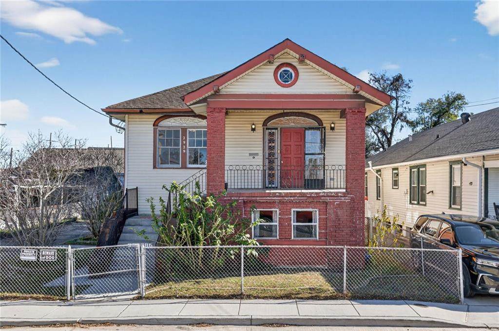 2929 Leonidas Street - Photo 1