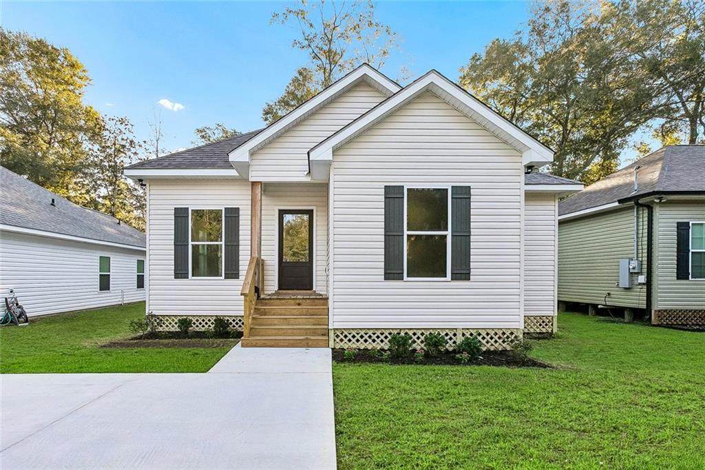 61450 Marie Drive - Photo 1