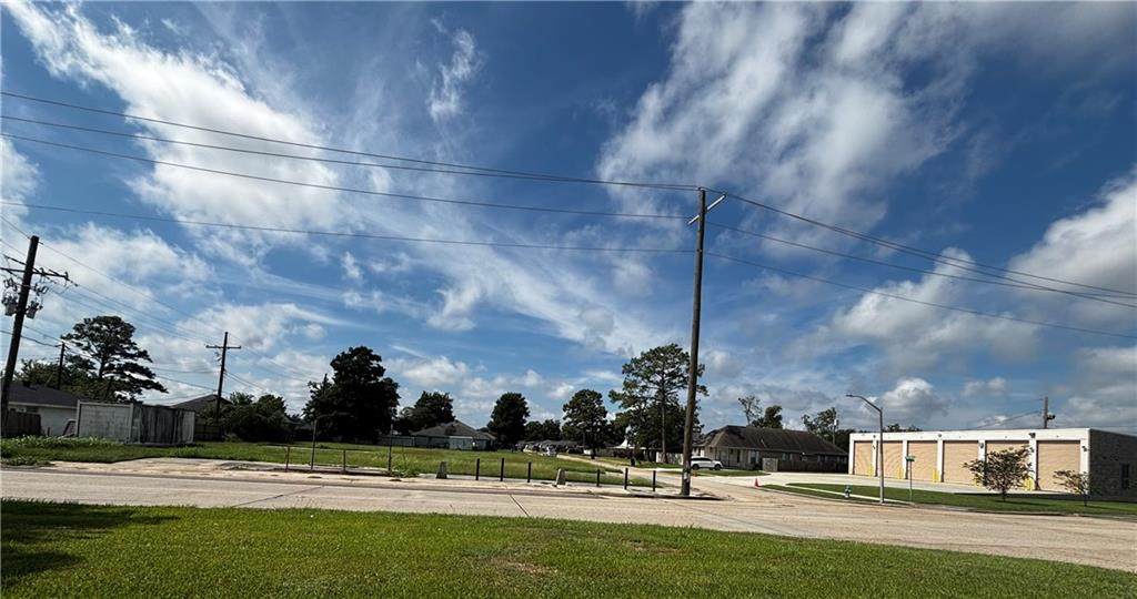 https://bt-photos.global.ssl.fastly.net/neworleans/orig_boomver_1_2579975-2.jpg