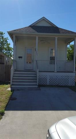 1831 Charbonnet Street - Photo 1