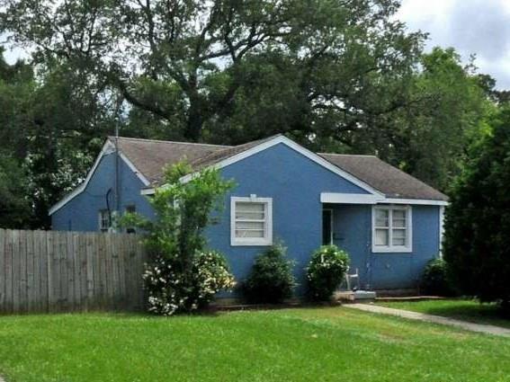 6036 Dorothea Street - Photo 1