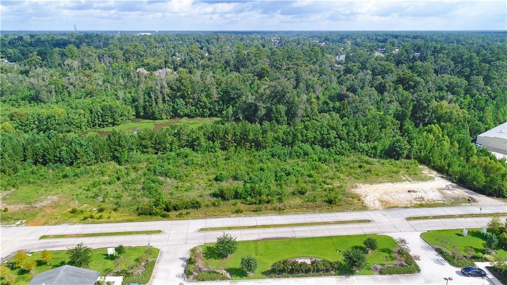 999 River Highlands Boulevard - Photo 1