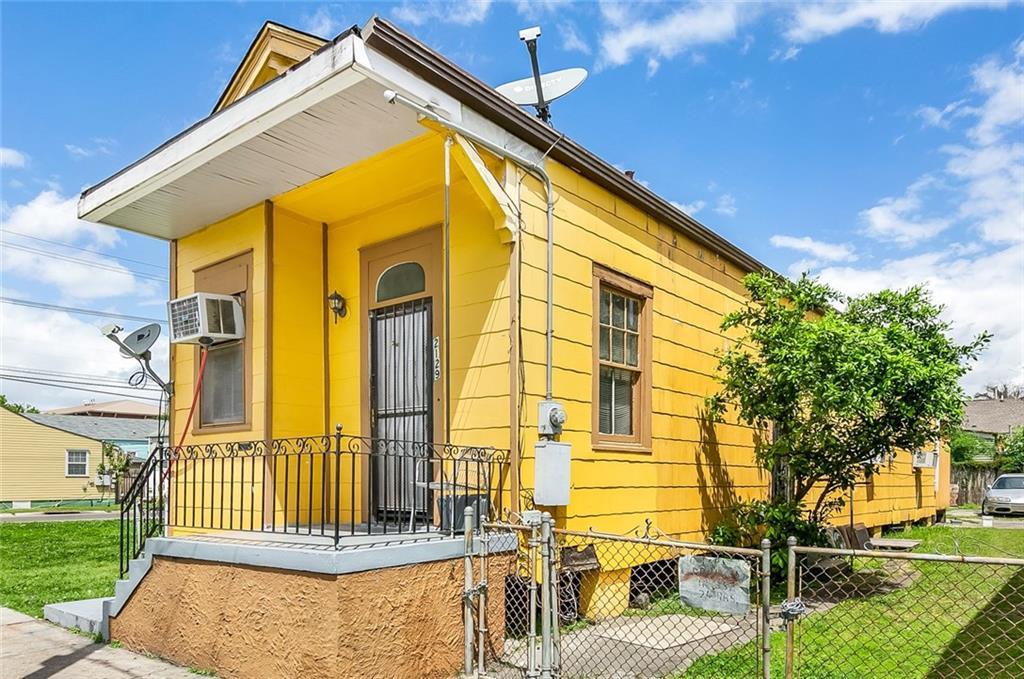 2129 St Ann Street - Photo 1