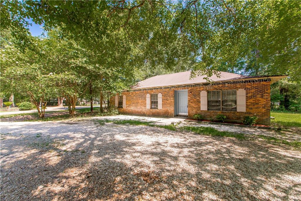 18096 Holly Ridge Drive - Photo 1
