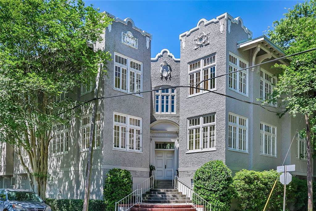 518 Walnut Street - Photo 1
