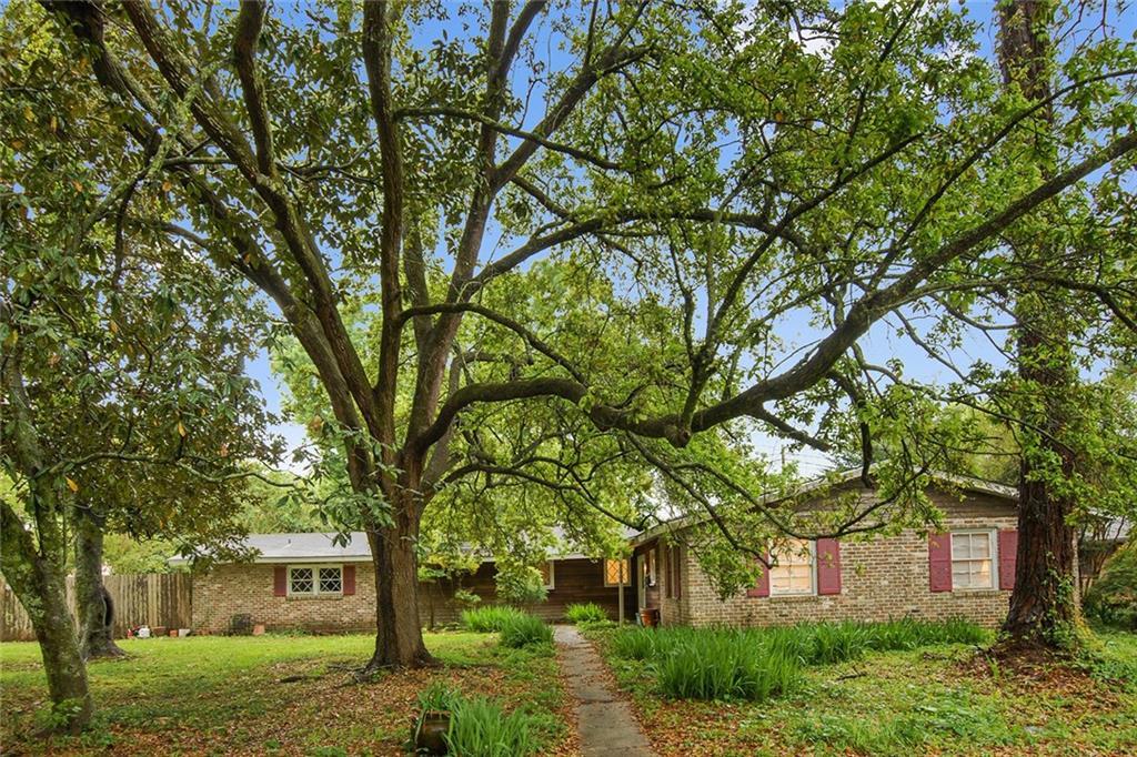 9600 Garden Oak Lane - Photo 1