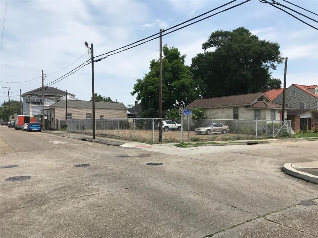 640 Second Street - Photo 1