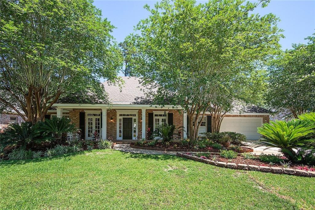 114 Fontainbleau Drive - Photo 1