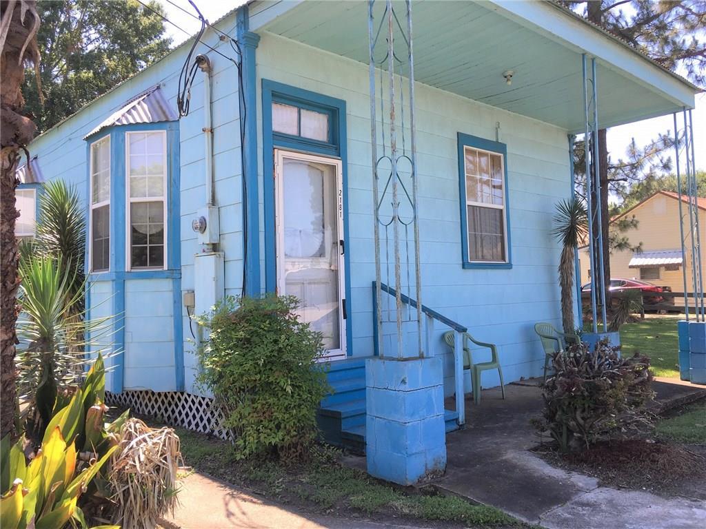 2181 Albert Street - Photo 1