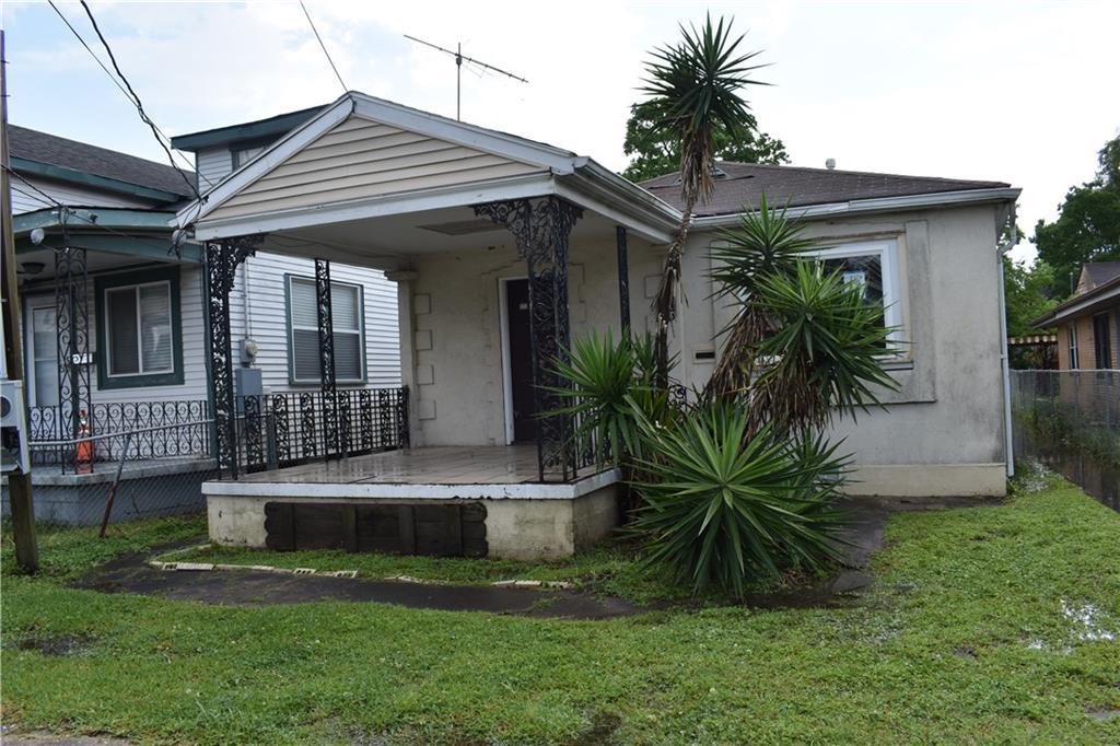 2315 Annette Street - Photo 1